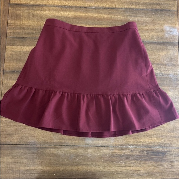 J Crew Mercantile Short Burgundy Mini Skirt Ruffle Hem Size 14 - Picture 1 of 10